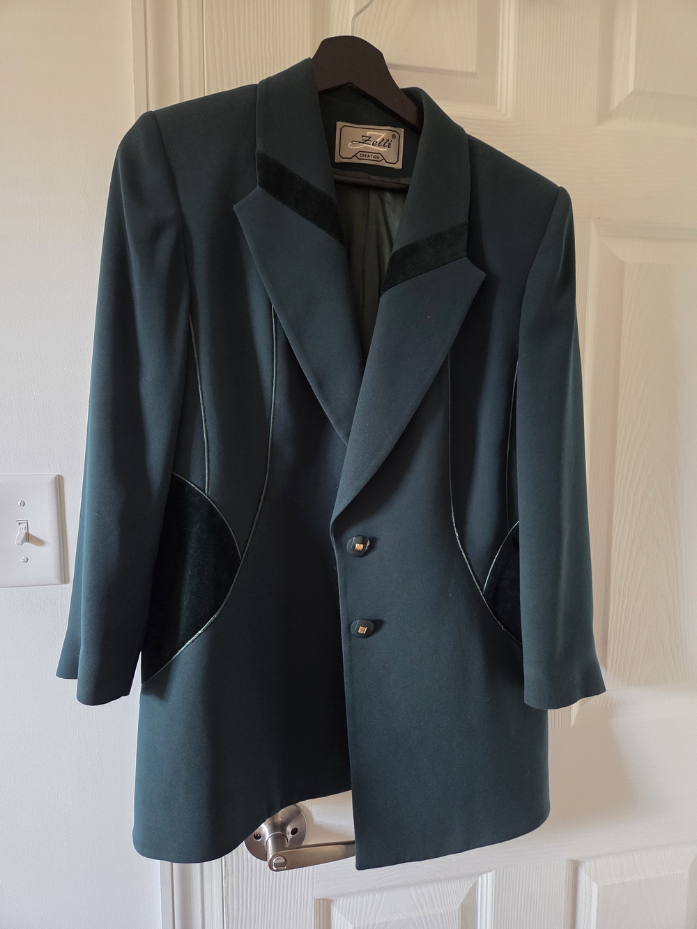 Zelli Women's Teal Vintage Blazer with Velvet Trim